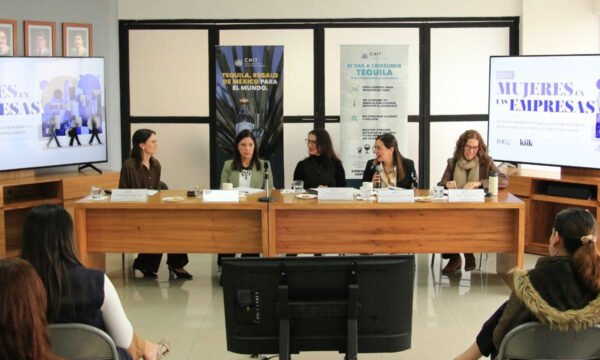 MUJERES INDUSTRIA TEQUILERA
