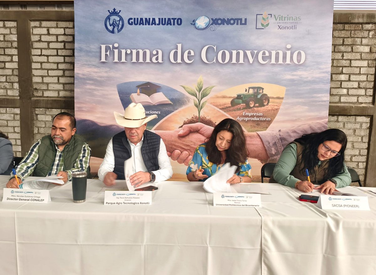 Practicas Xonotli firma convenios con universidades y agroempresas
