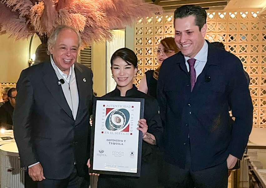 distintivos T foodex japón