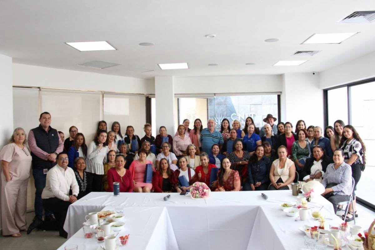 mujeres agaveras